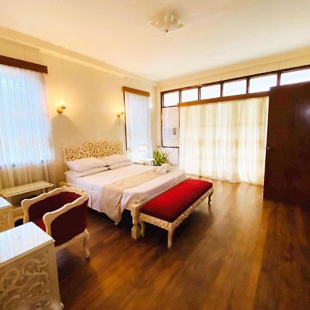 Casa Don Julian Guesthouse Bais Zewnętrze zdjęcie