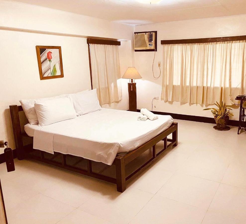 Casa Don Julian Guesthouse Bais Zewnętrze zdjęcie