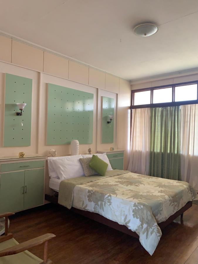 Casa Don Julian Guesthouse Bais Zewnętrze zdjęcie