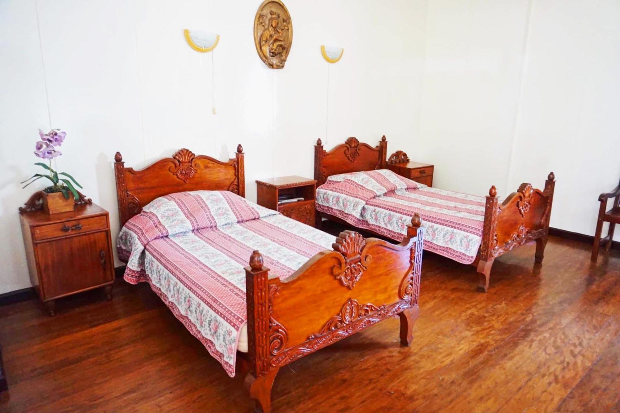 Casa Don Julian Guesthouse Bais Zewnętrze zdjęcie
